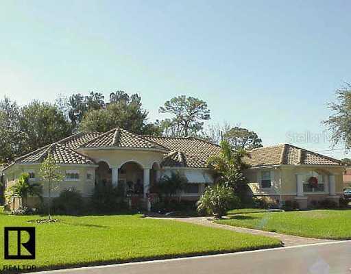8601 Burning Tree Cir., Largo, FL 33777