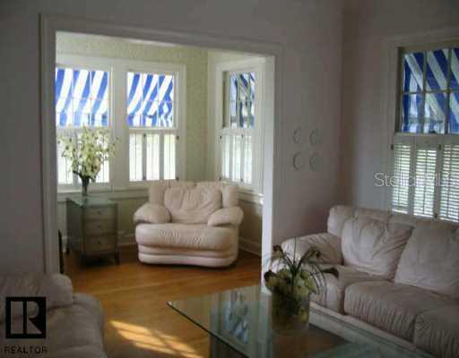 140 17th Ave., St Petersburg, FL 33704