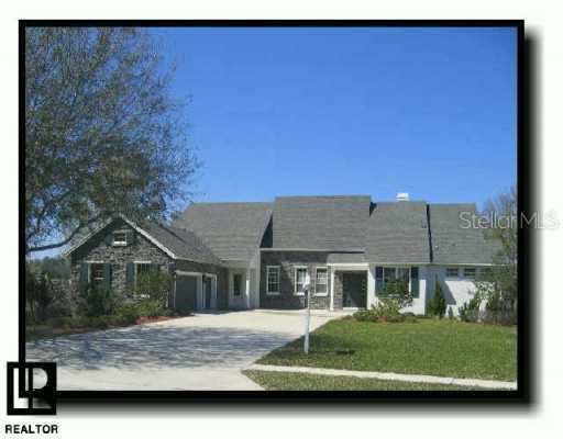 1122 Oxbridge Dr., Lutz, FL 33549