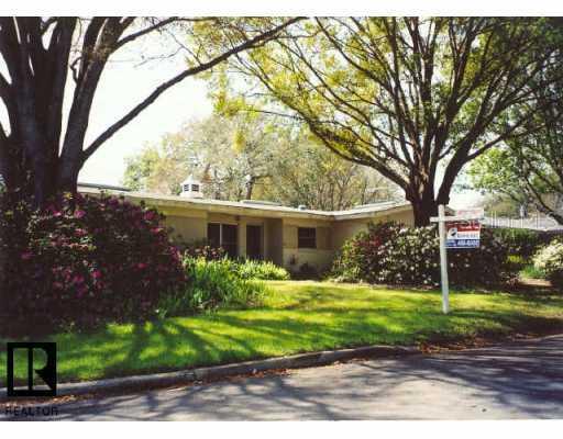 2062 Overbrook Ave., Belleair Bluffs, FL 33770