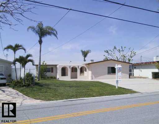 7136 S Shore Dr., South Pasadena, FL 33707