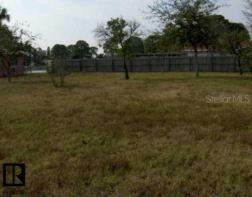 1671 NE Massachusetts Ave., St Petersburg, FL 33703