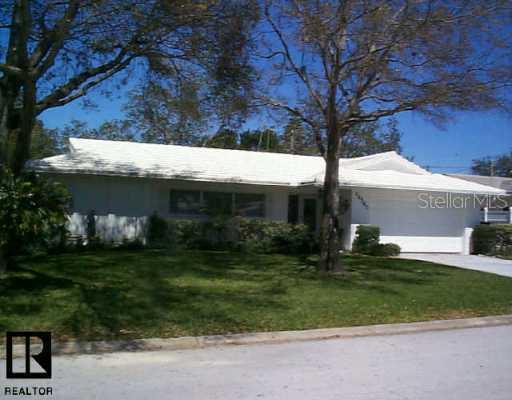 14587 Maplewood Dr., Largo, FL 33774