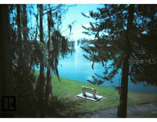 1423 Pine Glen Ln. #B2, Tarpon Springs, FL 34688