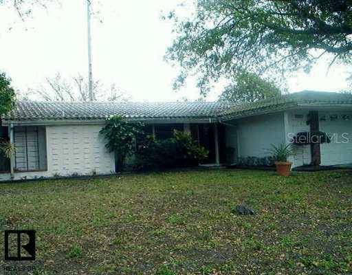 1580 Souvenir Dr., Clearwater, FL 33755