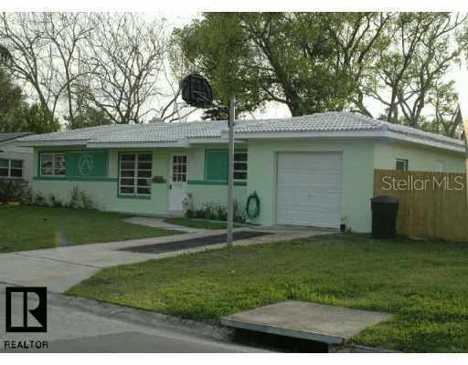 7400 17 Way, St. Petersburg, FL 33702