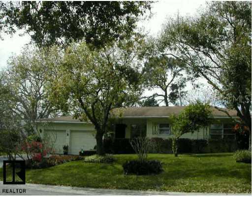 1062 Fountainhead Dr., Largo, FL 33770
