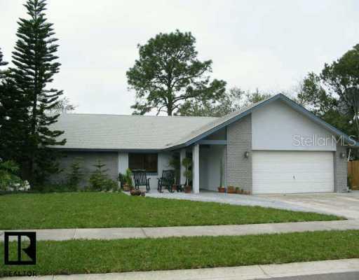 1361 Hillside Dr., Tarpon Springs, FL 34689