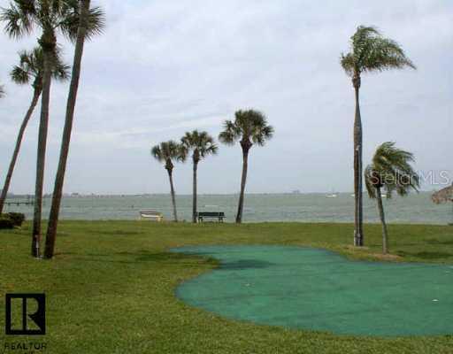 4230 36th Ave. #54F, St. Petersburg, FL 33711
