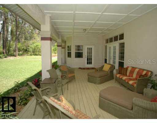1875 Country Ln., Palm Harbor, FL 34683