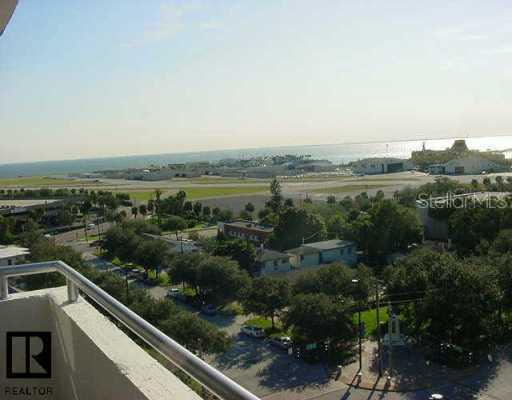 470 3rd St. #903, St Petersburg, FL 33701
