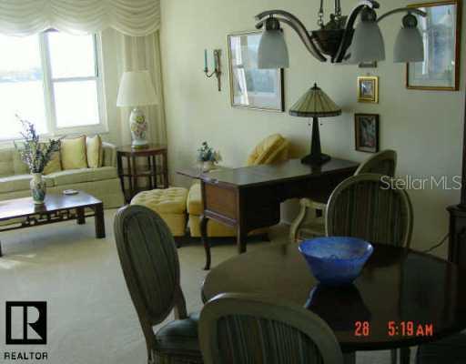 4750 Cove Cir. #802, St Petersburg, FL 33708