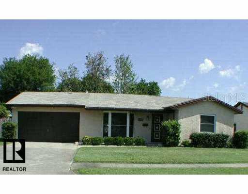 2263 65 Pl., St Petersburg, FL 33702