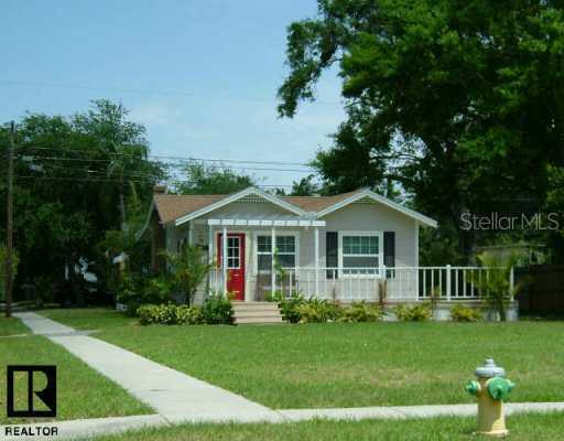 1915 11 St., St Petersburg, FL 33704