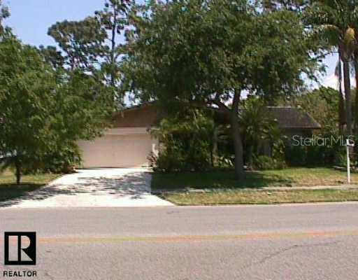 1370 Riverside Dr., Tarpon Springs, FL 34689