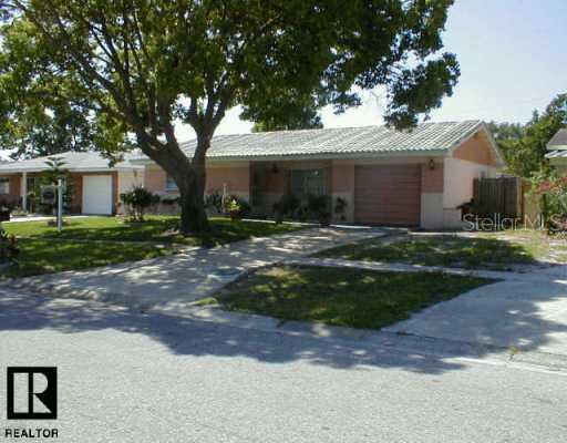 11096 Freedom Way, Seminole, FL 33772