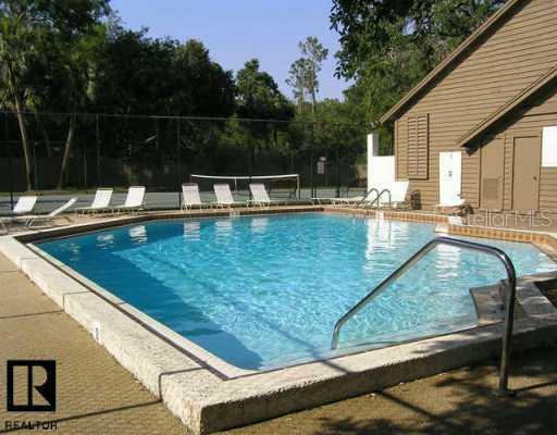 321 Parkside Ln., Safety Harbor, FL 34695