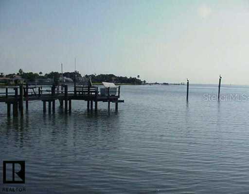 6600 Colony Dr., St Petersburg, FL 33705