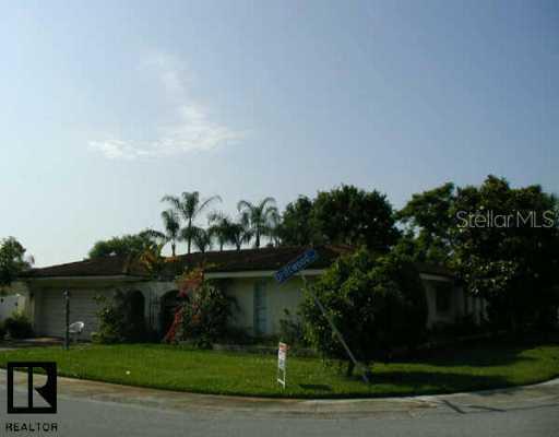 1825 Driftwood Cir., Oldsmar, FL 34677