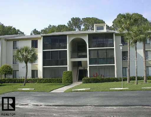 3101 Lake Pine Way #H2, Tarpon Springs, FL 34688