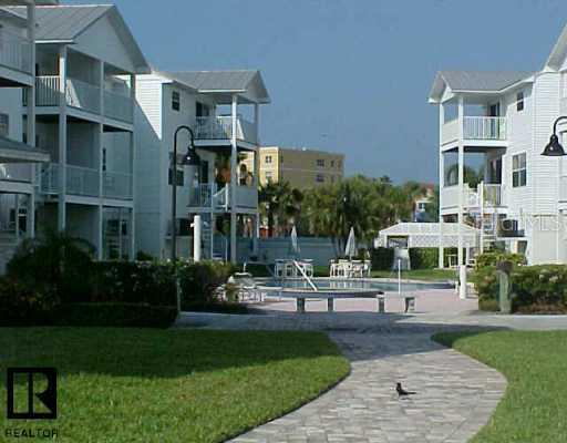 136 Yacht Club Cir., North Redington Beach, FL 33708