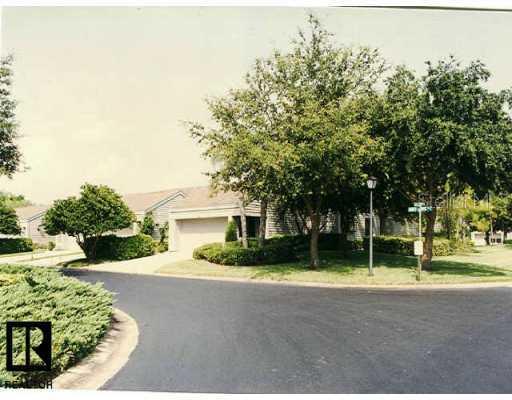 3030 Eagles Landing Cir. #10, Clearwater, FL 33761