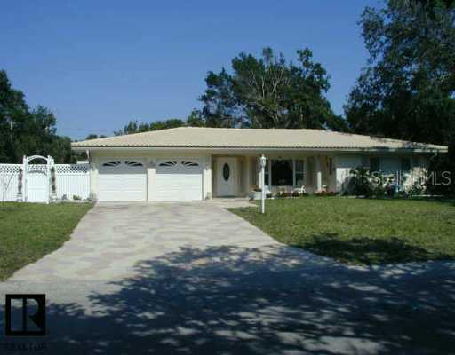 105 Crestwood Ln., Largo, FL 33770