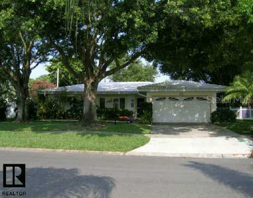 1557 Eden Isle Blvd., St Petersburg, FL 33704