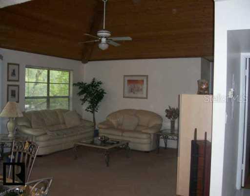 406 Lennox Rd., Palm Harbor, FL 34683