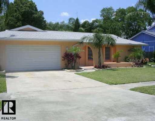 1987 Arvis Cir., Clearwater, FL 33764