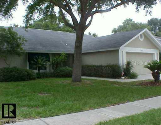 786 Heathrow Ln., Palm Harbor, FL 34683