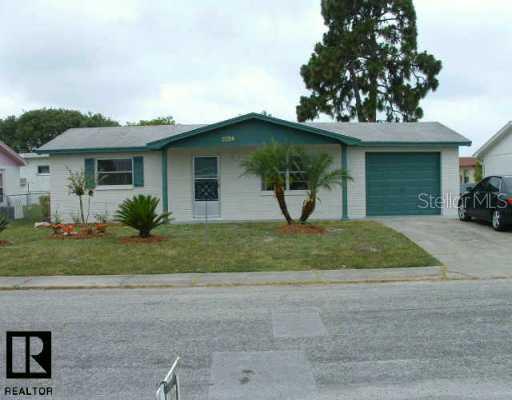 3054 Roxbury Dr., Holiday, FL 34691