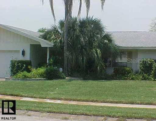 8821 Hershey Ln., Largo, FL 33777