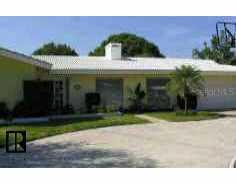 813 Royal Dr., Largo, FL 33770