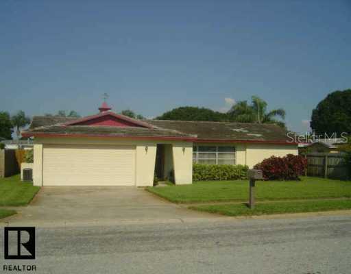 9031 127th Ln., Seminole, FL 33776