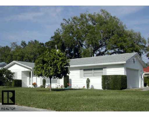 875 Tallowood Dr., Largo, FL 33770