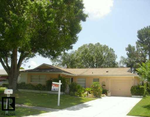 135 Stafford Cir., Palm Harbor, FL 34684