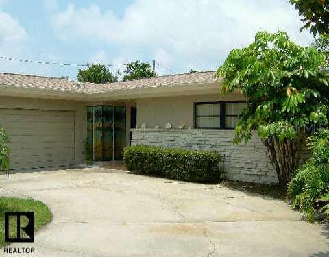 1528 Indian Rocks Rd., Largo, FL 33770