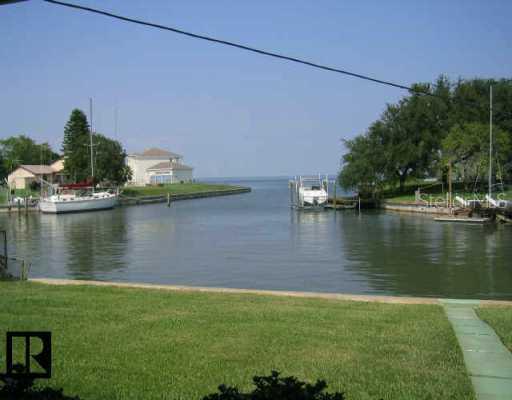 3642 Beach Dr., St Petersburg, FL 33705