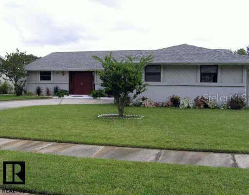 653 Sweetbriar Dr., Oldsmar, FL 34677