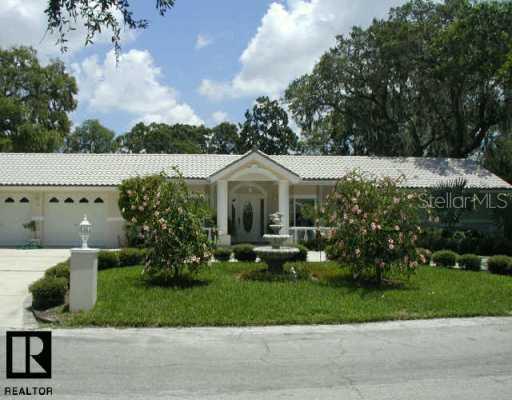111 Crestwood Ln., Largo, FL 33770