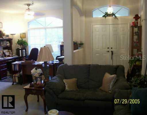 165 Brookside Ct., Palm Harbor, FL 34683