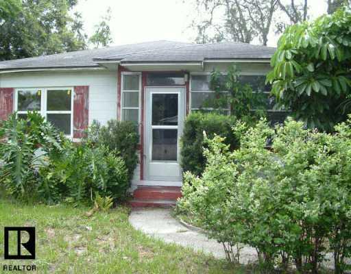 5043 22nd Ave., St Petersburg, FL 33710