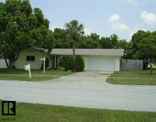 14002 Lookout Way, Seminole, FL 33776