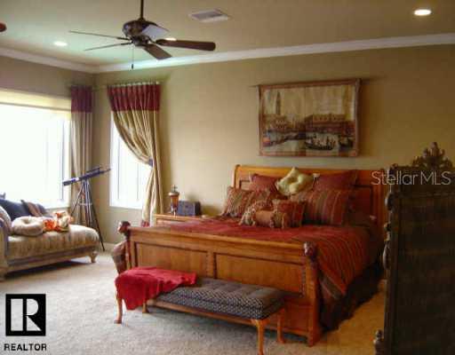 961 31st, St. Petersburg, FL 33704