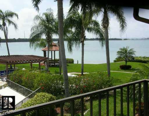 6295 Bahia Del Mar Cir. #M-201, St Petersburg, FL 33715