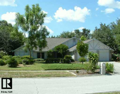 18241 Clear Lake Dr., Lutz, FL 33548