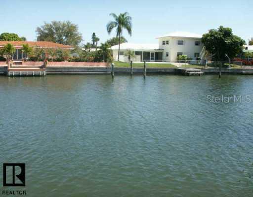 2050 Point Overlook Dr., St Petersburg, FL 33703