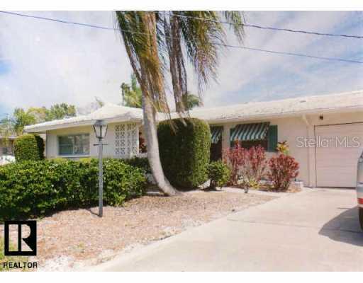 407 Buttonwood Ln., Largo, FL 33770