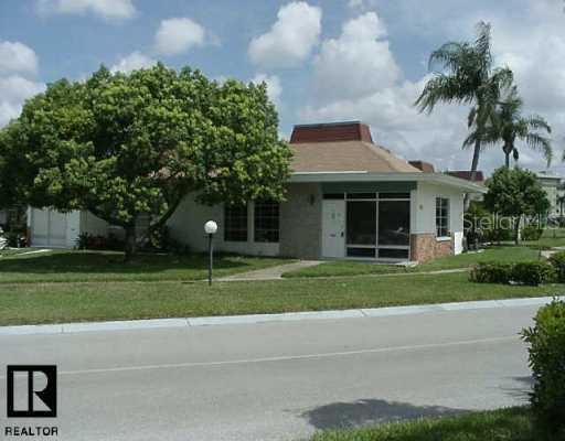 4316 Tahitian Gardens Cir. #E, Holiday, FL 34691